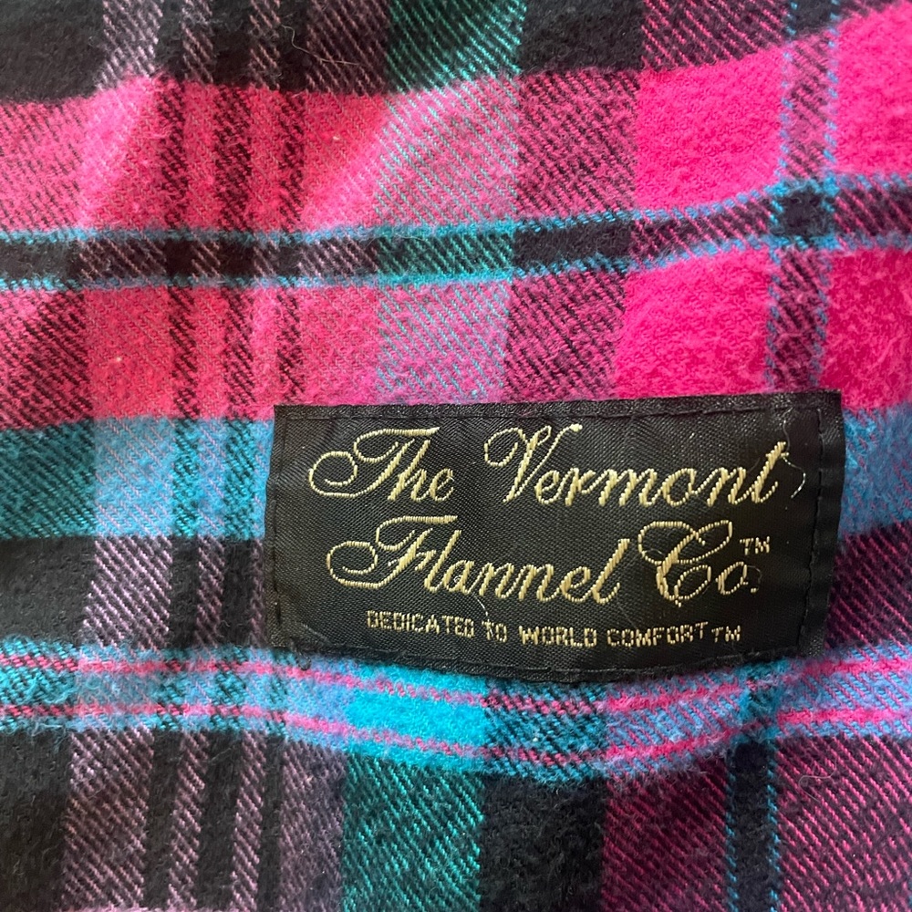 Quarter zip/button VT Flannel - Picture 2 of 3